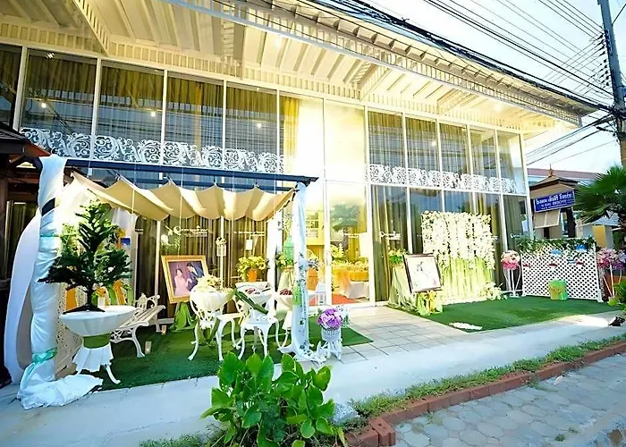 N Siri & 3* Bangkok